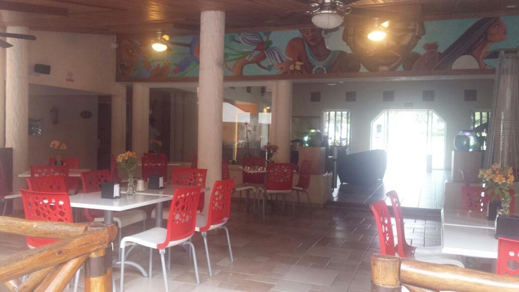 Hotel Palapa Palace Тустла-Гутьеррес Экстерьер фото